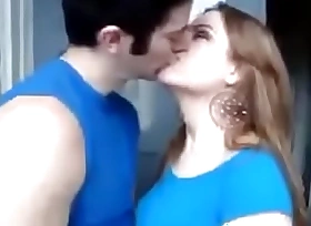 Seks ciuman perawan
