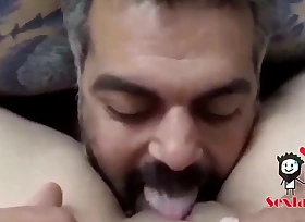 Iranian man licks be transferred to pussy of his sweeping