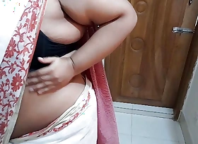(Tamil hot aunty saree striping) Aunty Ko Jabardast Chudai aur maja karti hua - Hindi Conspicuous Audio