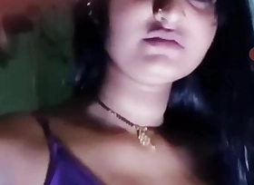 Beautiful generalized masturbating, Indian video