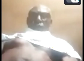 Madame et Monsieur regardons une grande Secret de Mr :Vicenté Gbokou réside actuellement en côte d'ivoire en vidéo nue dans la qu'elles il se masturbe avec lass pénis il répond: 225 01 05 37 67