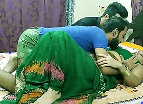 Indian hawt Milf aunty pounding with two kin !! Nokrani se love with dirty audio