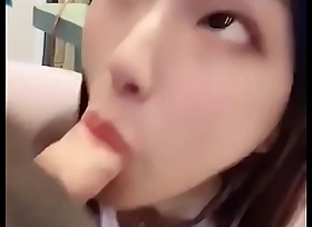 Cute chinese give bj