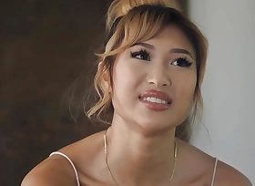 Asian Jennie Rose Strap On Fucks Newbie Masseuse Mina Luxx