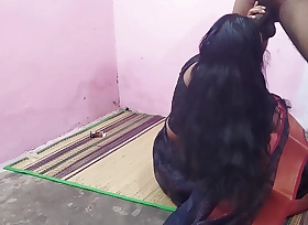 A well done tamil aunty found my discarded condom and had hot sex with her.