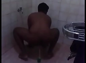 Sri Lankan Fag Minu - Temporal Toilet Brush