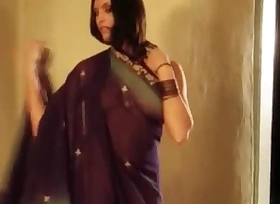 Exotic Dance From Blue Indian Woman feeling hammer away moments