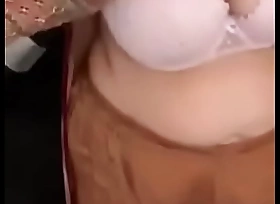 Zara Aunty Showing Obese Boobs