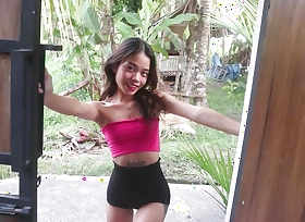 Squirt and Riding in Indonesian Villa