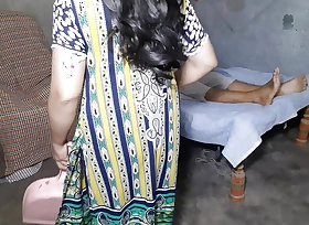 Nokrani chori kr rhi thi Malik ne pakad kr choda, House maid