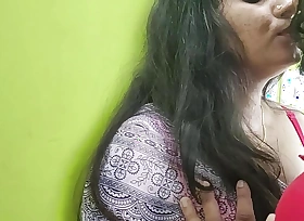 Vaishnavy Saree removal and bra role of boobs romance with Sharun Raj, M allu couple saree removal romance , Mallu boobs romance