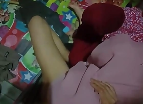 Indo hijab sucked for the crafty time until it made my penis vibrate and get hot