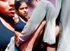 Desi college girl has sex with her lover in her oyo room