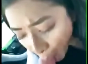 Burmese slut give blowjob in car